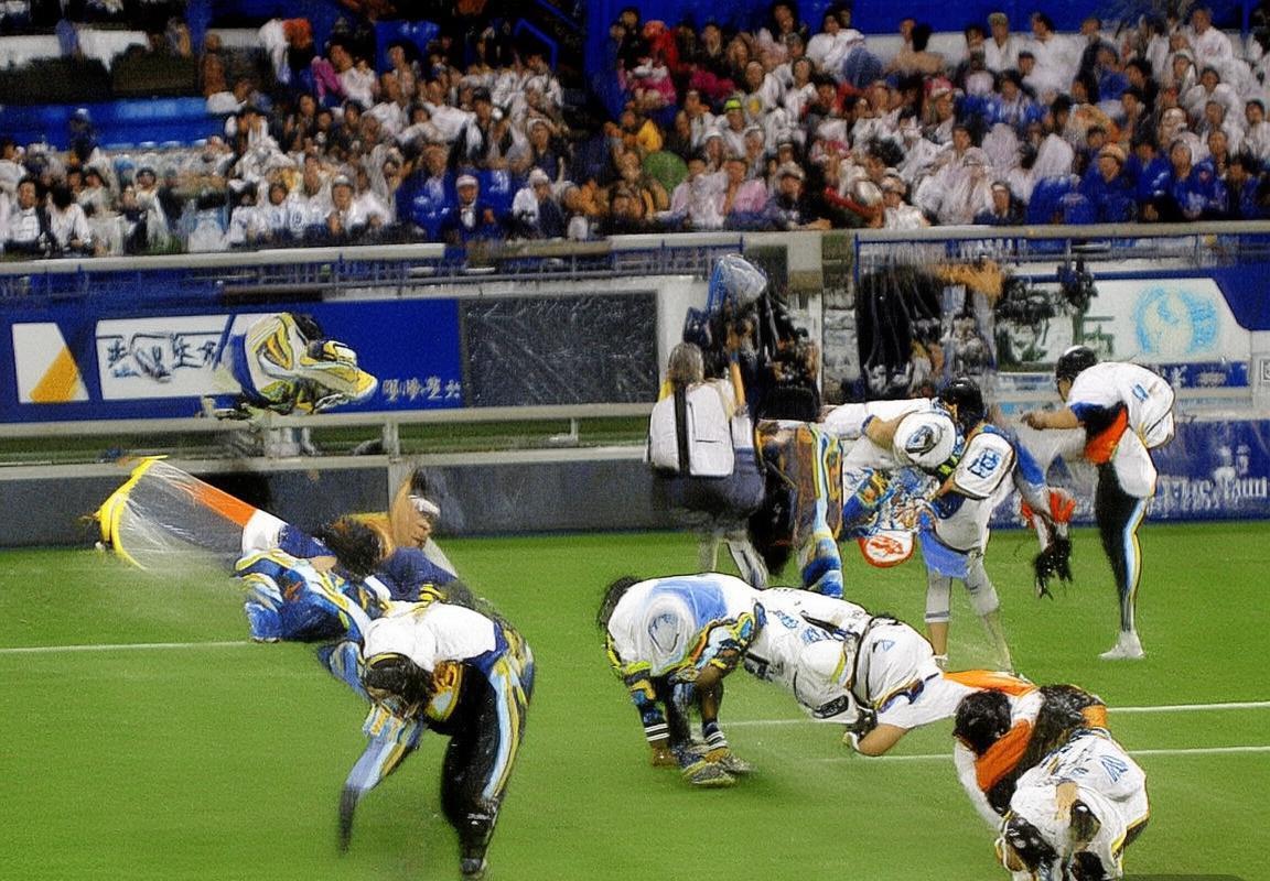 方硕篮球之路：从青涩少年到职业明星的励志蜕变(图3)